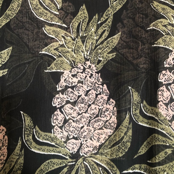 H&M pineapple blouse - Picture 4 of 5